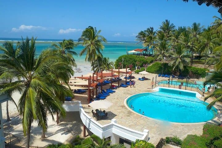 7 Days Romantic Kenya Honeymoon or Anniversary Safari Holiday