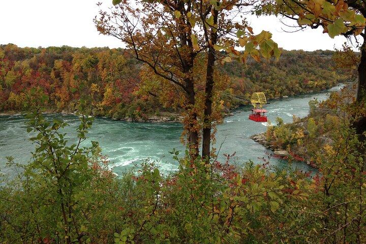 Niagara Day Trip af Micko med Cruise og / eller Skylon!