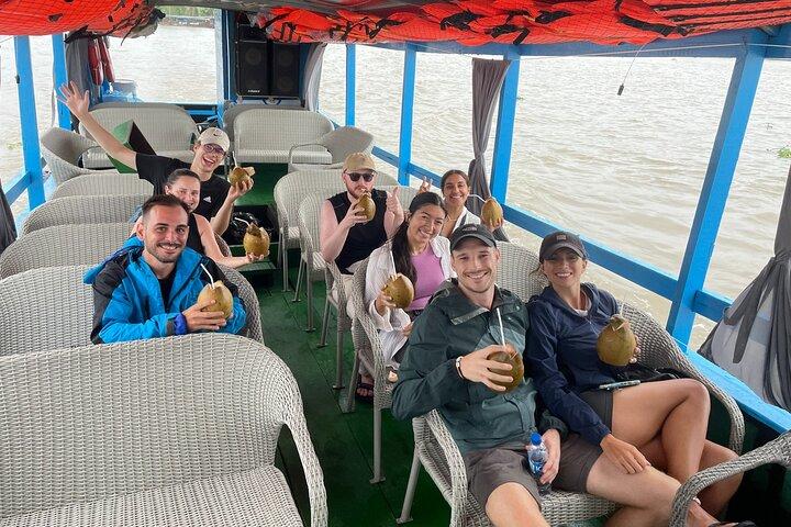 Superior CuChi Tunnel e Delta do Mekong Tour