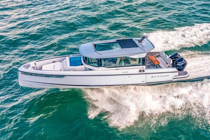 Excursion en bateau privé depuis Helsinki dans un Saxdor 320 GTC