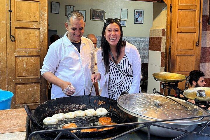 Casablanca Soirée Food Tour avec 10 Dégustations et Dîner Traditionnel