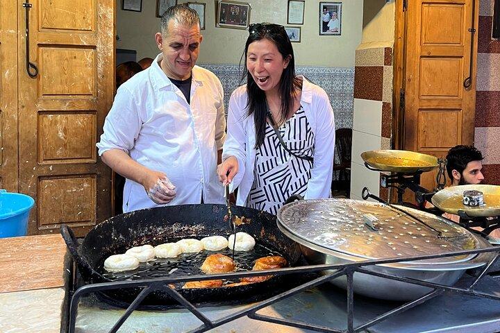 Casablanca Soirée Food Tour avec 10 Dégustations et Dîner Traditionnel