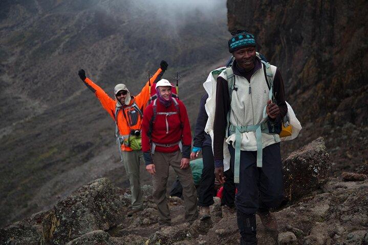 8 dagars Kilimanjaro Trekking Äventyr Machame Route