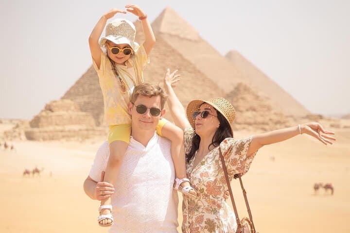 Private Tour To Giza Pyramids and Sphinx