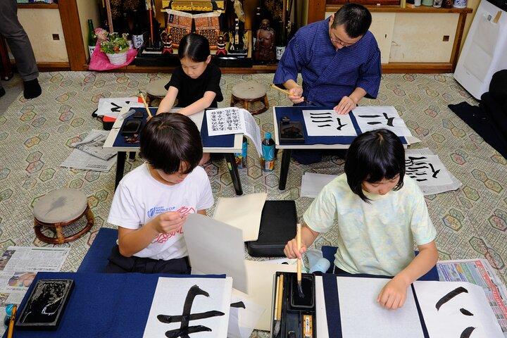Tokyo Calligraphy Ervaar Japanse lekkernijen met groene thee