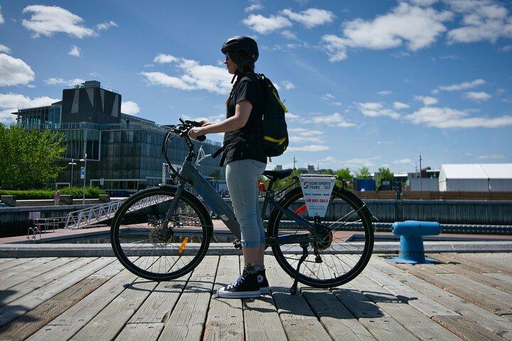 ケベックシティ:モンモランシーの滝への自転車旅行