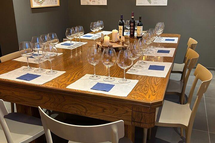 Weinprobe im Piemont. Eine Reise in 4 Verkostungen