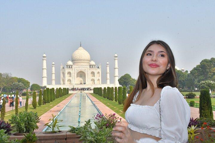Taj Mahal Skip-the-Line Guided Tour with Multiple Options