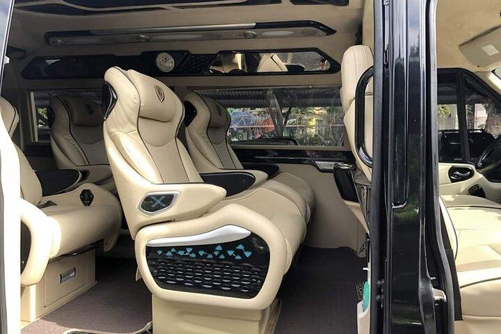 Prise en charge et retour à l'aéroport de Da Nang par DCAR LIMOUSINE et Vice Versa
