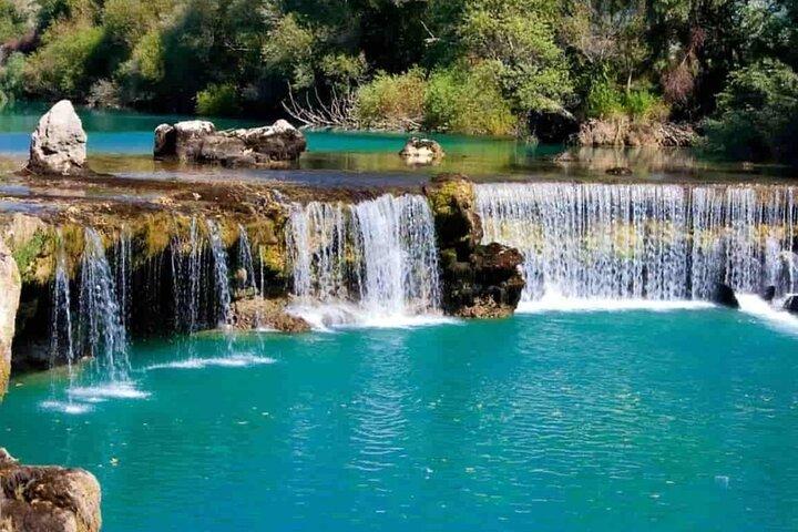Manavgat-rivierboot, bazaar, watervaltour vanuit Belek