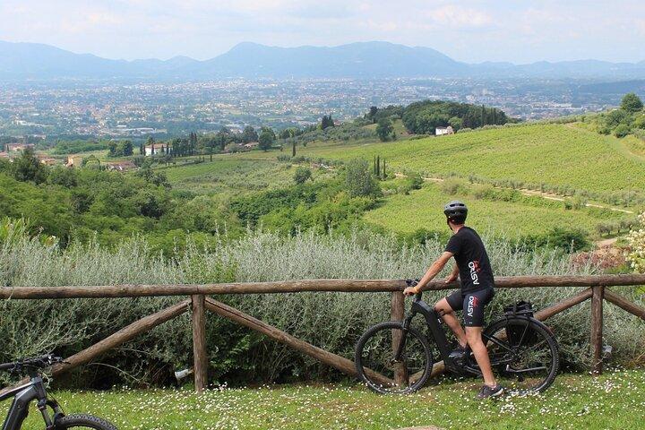 LUCCA E-BIKE - la piste cyclable et les villas renaissance