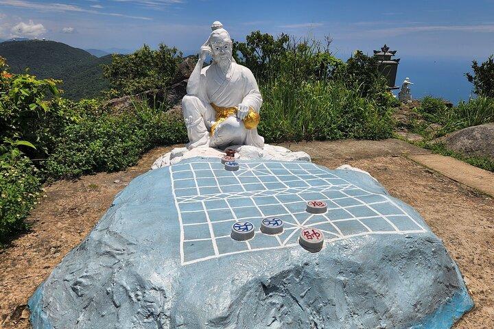 Marmorberg - Buddhastatue - Gipfel des Affenbergs - PRIVATPKW