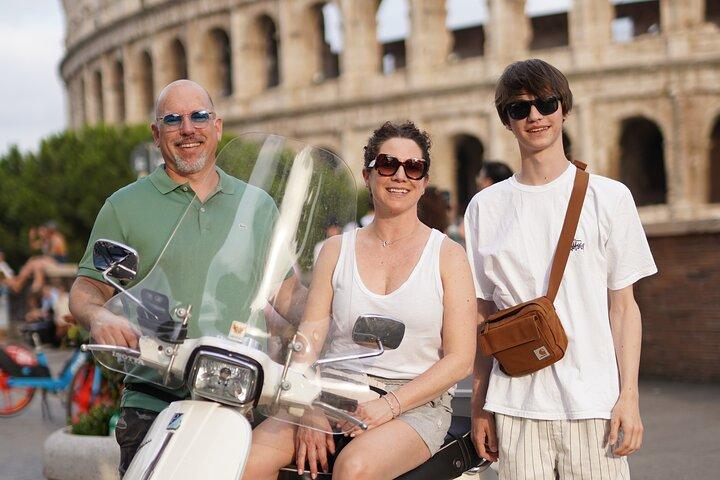 Rome Vespa Journey with City Center with Pickup and Drop-off