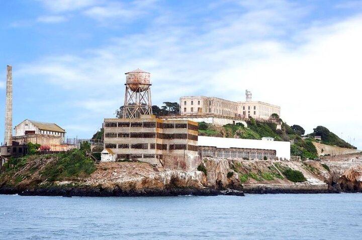 Excursão noturna em Alcatraz com Muir Woods e Sausalito