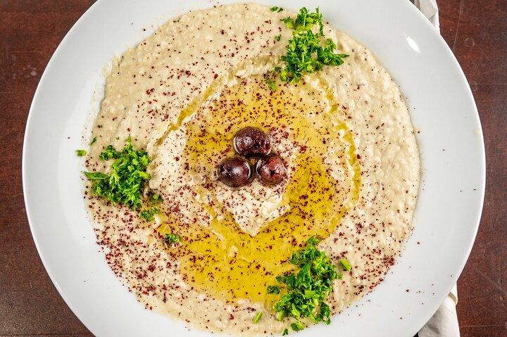 Beirut Street Food Tour | Hummus, Knefeh e Manoushe