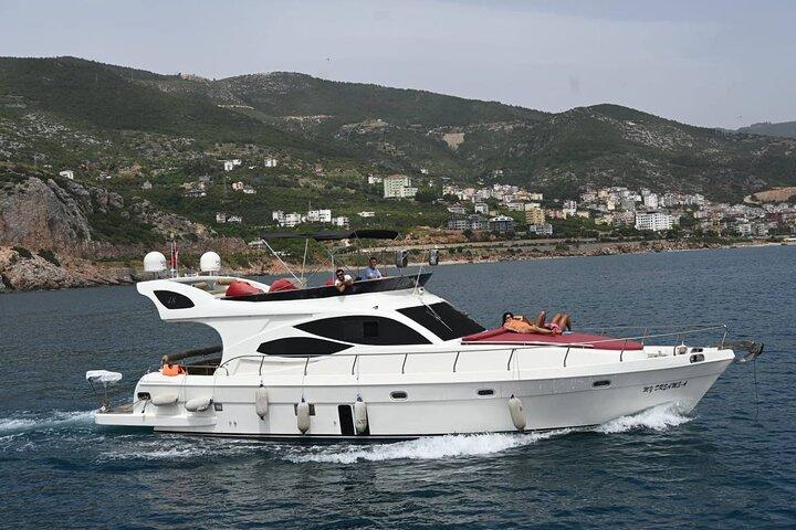 My Dream Private Yacht Tour in Alanya with Lunch and Soft drinks