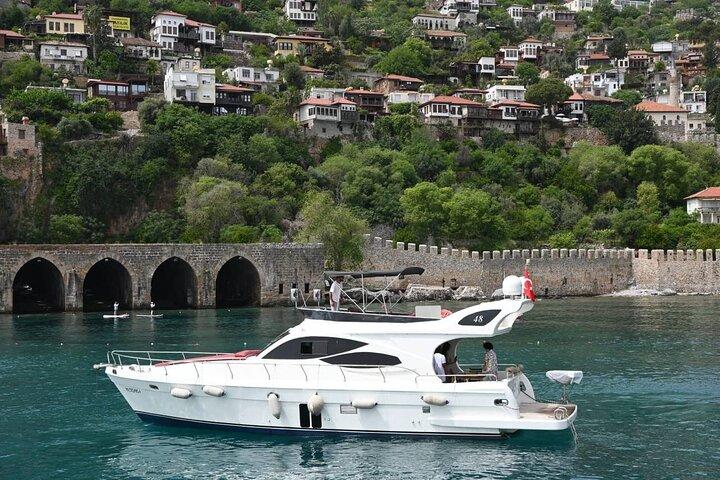 Meine private Traum-Yachttour in Alanya mit Mittagessen und alkoholfreien Getränken