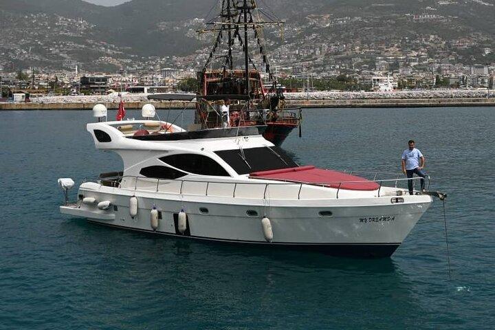 Meine private Traum-Yachttour in Alanya mit Mittagessen und alkoholfreien Getränken