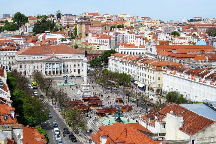 Lisbon 1h30 Tuk-Tuk Tour: The best way to visit the city