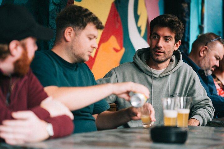 Taste & Tour: Tour de cerveja artesanal e comida em Belfast