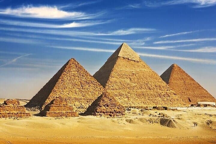 All-Inclusive Giza Pyramids, Sphinx & Inside Pyramid Tour