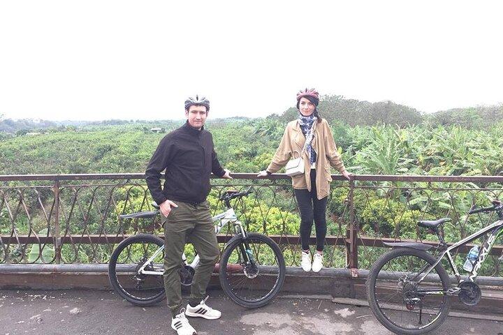 Hanoi Biking Tour : City Sights & Countryside 3,5 Hours Combo