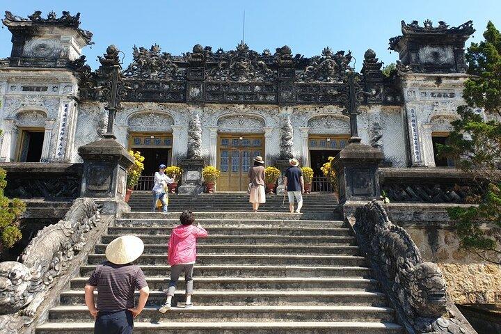 Hue Imperial Walking Tour: Udforskning af små grupper