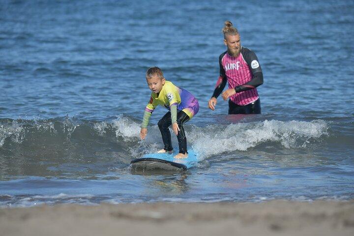 Camp de surf pour vacances pour enfants