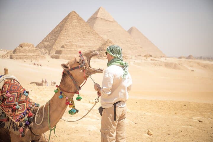 Private Half Day Tours to Giza Pyramids and Sphinx & Camel Ride