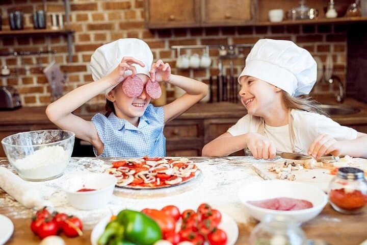 Pizza and Gelato Cooking Class in Milan - Small Group Only