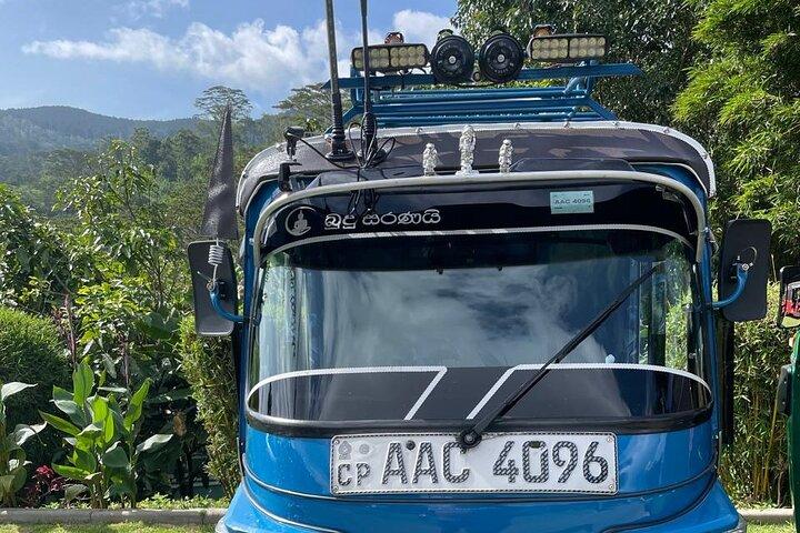 Kandy-stadstour met moderne tuktuk