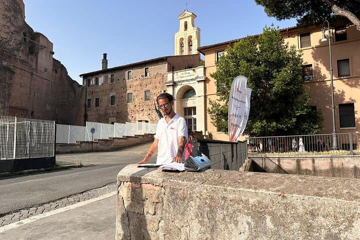 Rome: Colosseum, Roman Forum & Palatine Hill Guided Tour