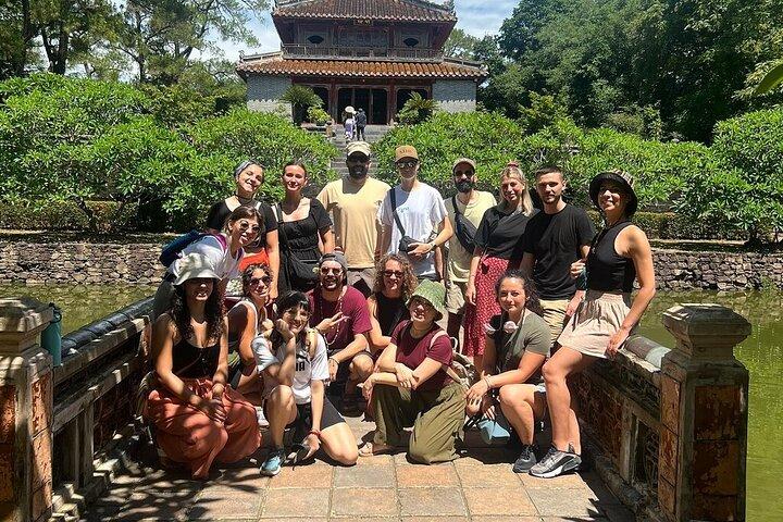 Hue Imperial Walking Tour: Udforskning af små grupper