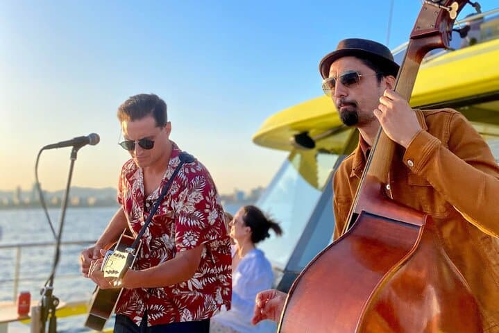 Sunset Catamaran Cruise with Live Music in Barcelona