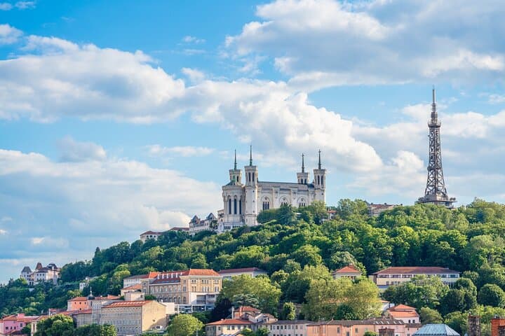 Lyon Old Town Tour with Sightseeing Cruise Tickets