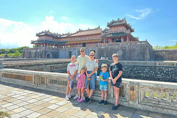 Descubra Hue Imperial: grupo pequeño con experiencia en Dragon Boat