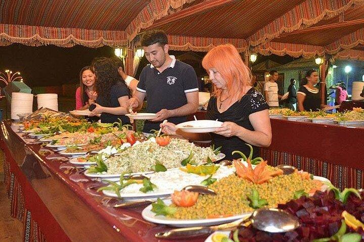 Wüstensafari Dubai-Erlebnis mit Abendessen