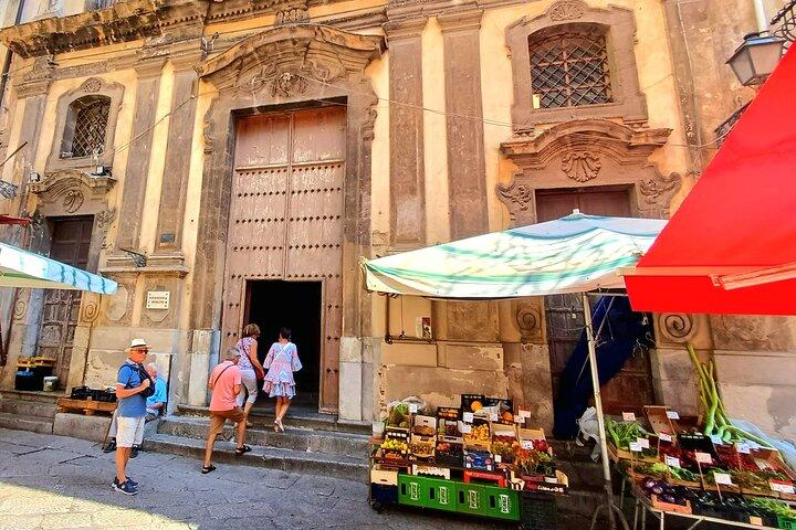 Palermo, turné bland unika monument och färgglada marknader