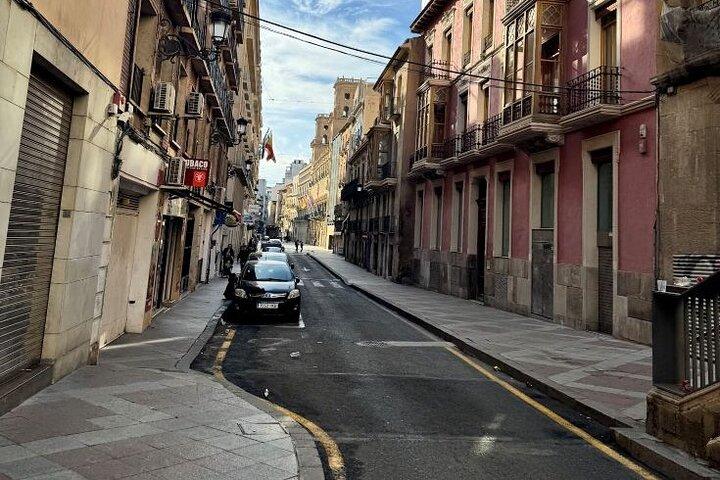 L'histoire et les points forts d'Alicante : visite à pied autoguidée