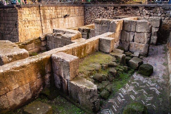 Visit of the Historic Center of Naples with an Expert Guide