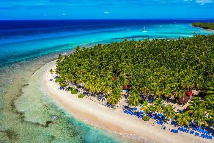 Excursão de dia inteiro à Ilha Saona com almoço saindo de Punta Cana