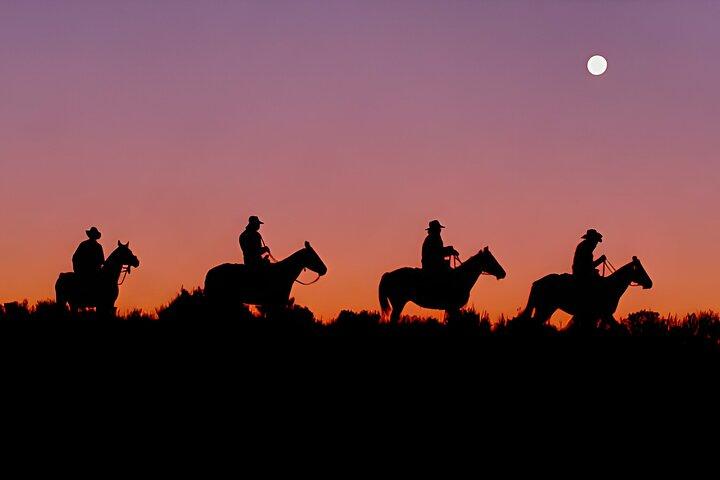 Sunset Horseback Ride på Macao Beach & Forest med överföringar