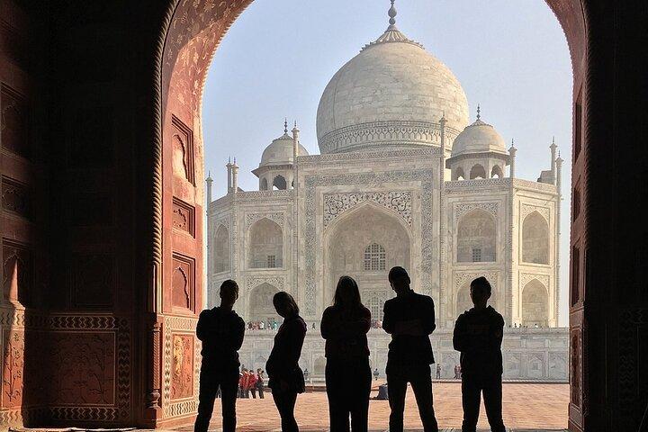 Jaipur till Agra dagstur med Fatehpur Sikri och Abhaneri