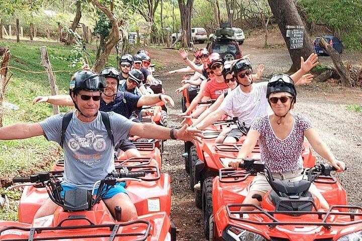 Passeio combinado de quadriciclo e mergulho com snorkel