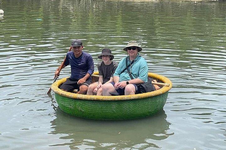 Basket Boottocht naar Coconut Jungle & Hoi An Walking Tour, avondmarkt