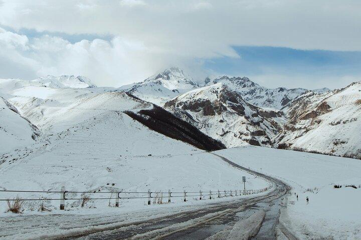 Group Tour from Tbilisi to Kazbegi