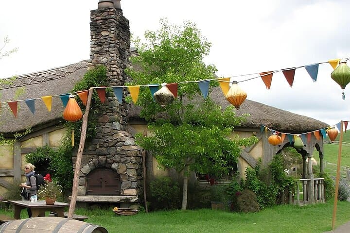 Private Hobbiton movie set & Blue springs from Auckland