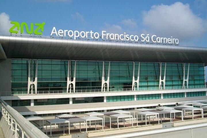 Porto privéluchthavenvertrektransfer