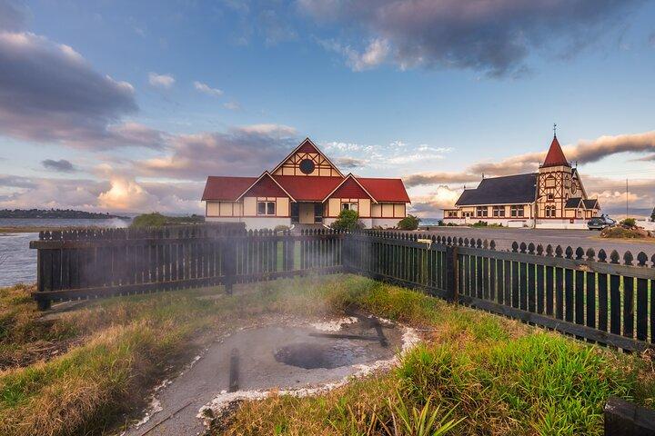 Private Tour Rotorua Waiotapu Redwood Forest und Polynesian Spa