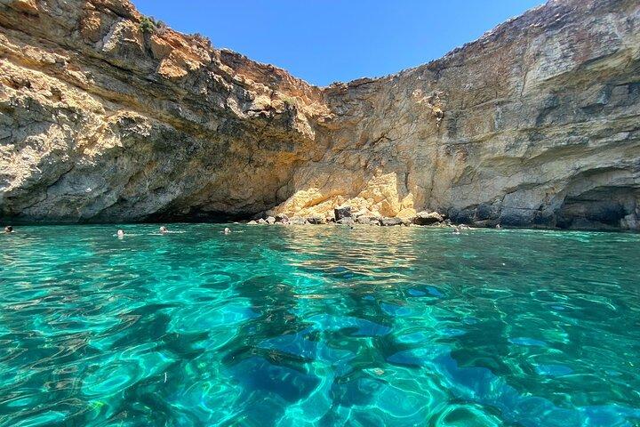 Excursion en bateau privé Comino, Crystal/Blue lagoon,Cave tour Malta